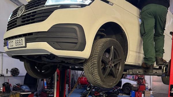 Proplachování a výměna oleje automatických převodovek České Budějovice